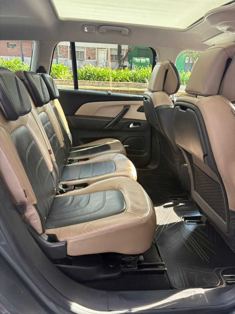 Citroën Grand C4 Picasso Shine — foto 3